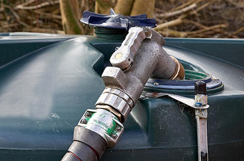 HomeFuelsDirect Filling Up Oil Tank